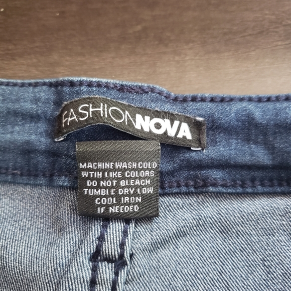 💥2 for 40💥 Never worn Fashion nova jeans - Picture 3 of 4